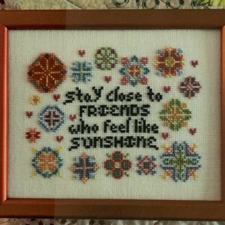 RMSM077 Stay Close Cross stitch pattern from Rosewood Manor