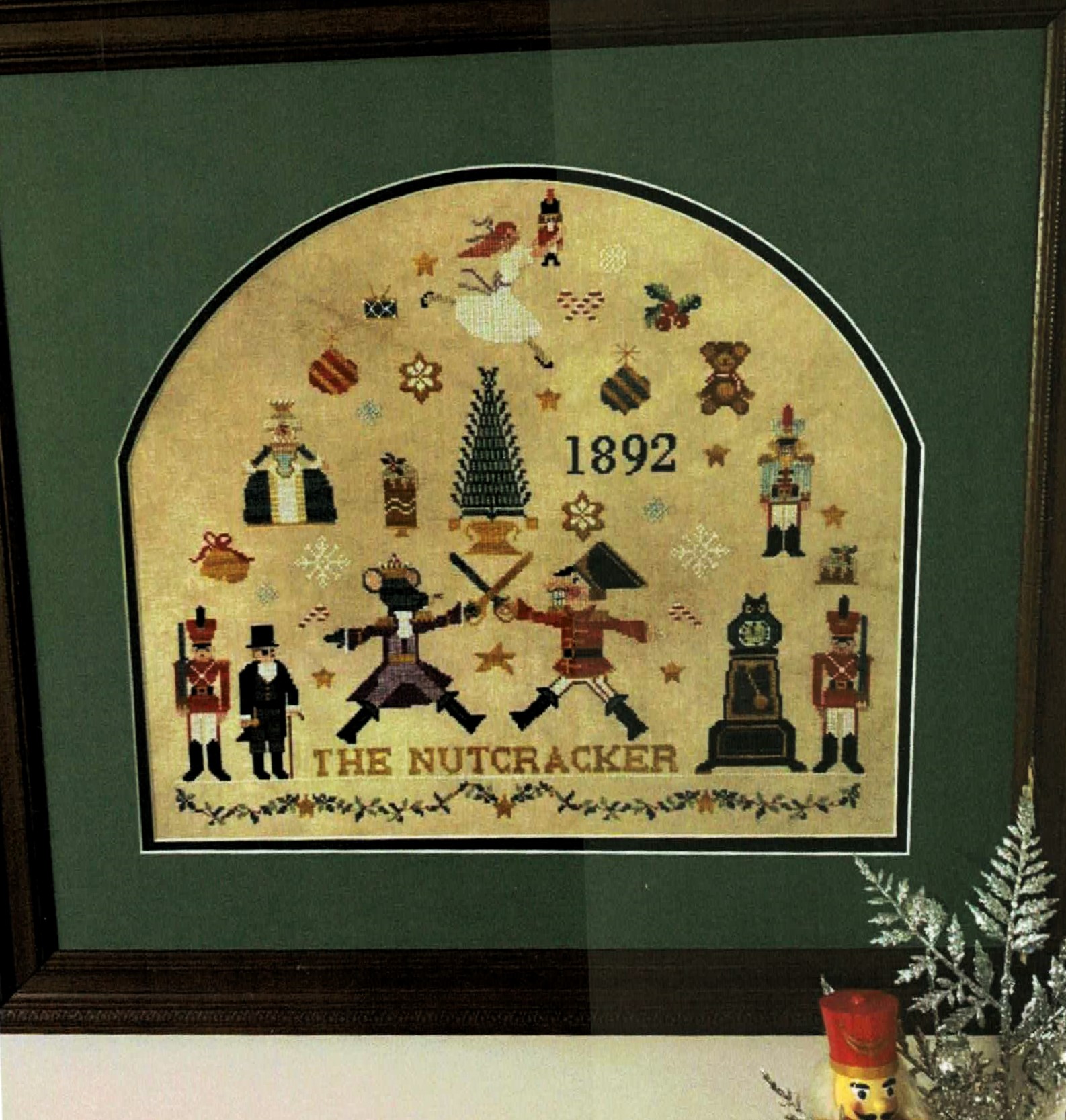 The Nutcracker cross stitch pattern from Twin Peak Primitives TPP-TN