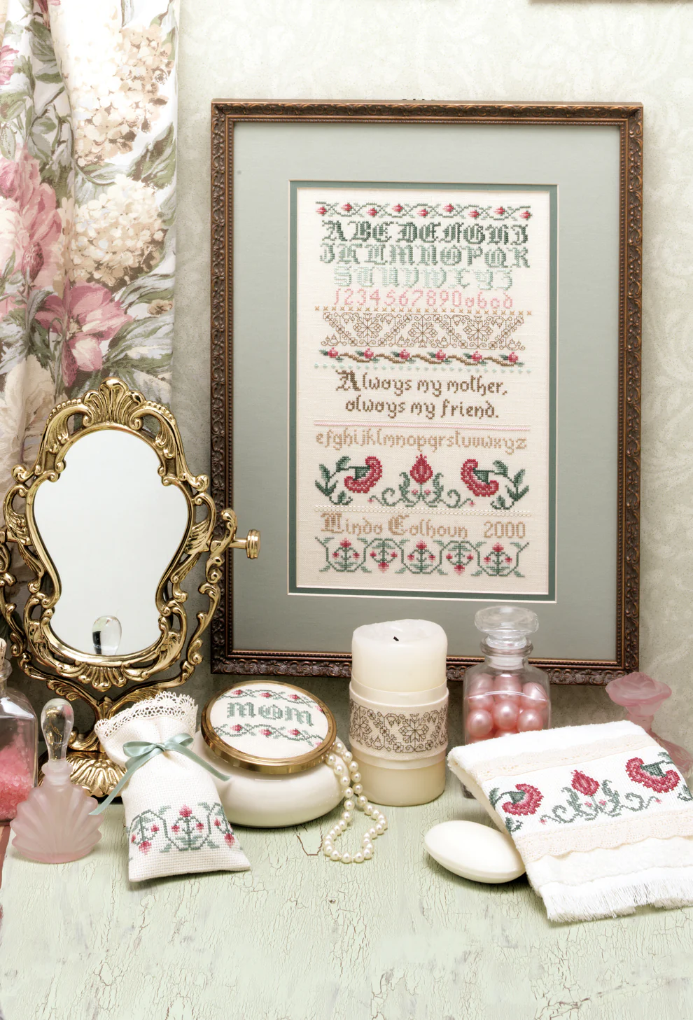 A Sampling of Tradition cross stitch book from Leisure Arts LA3474